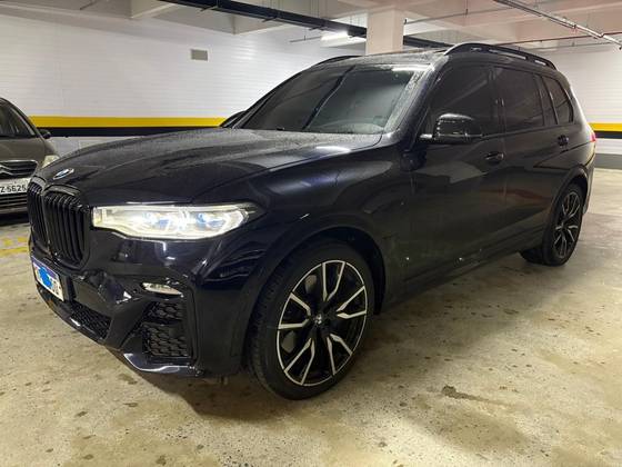 BMW X7 4.4 V8 GASOLINA M50i STEPTRONIC BMW X7 4.4 V8 GASOLINA M50i STEPTRONIC